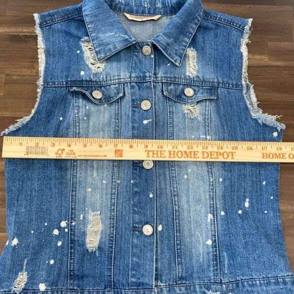 Highway Jean Vest with bleach pattern. Size Large. - Picture 3 of 6